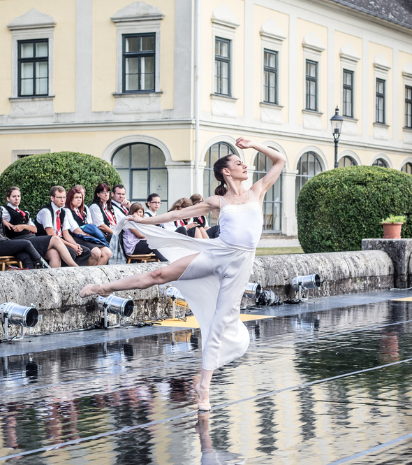 Rachael-Riley-Juliet-arabesque