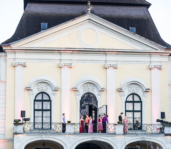 Romeo-und-Julia-balcony-Schloss-Kittsee-2